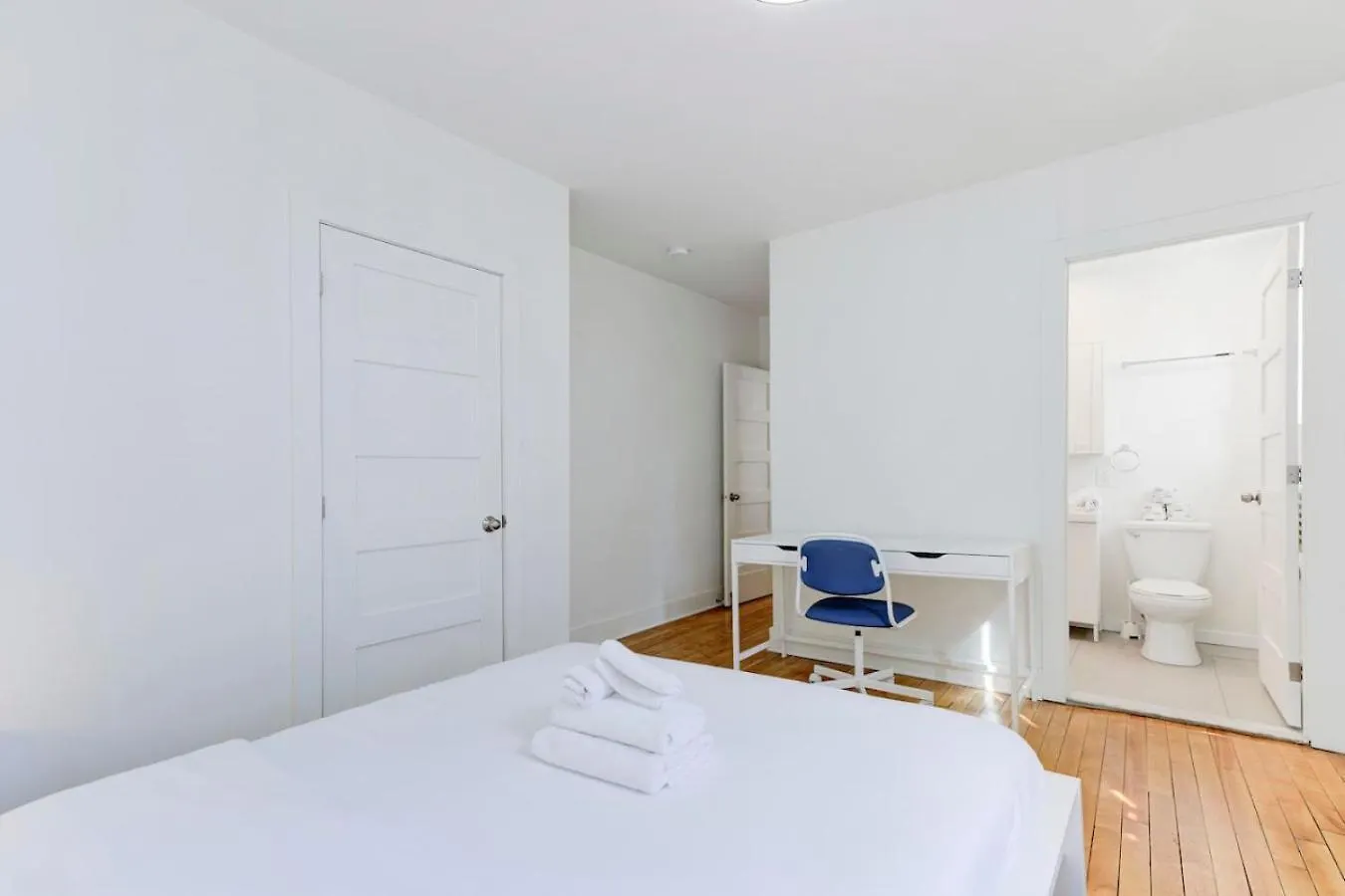 Downtown Hideaway Peaceful And Trendy Zd4 Apartment Montreal
