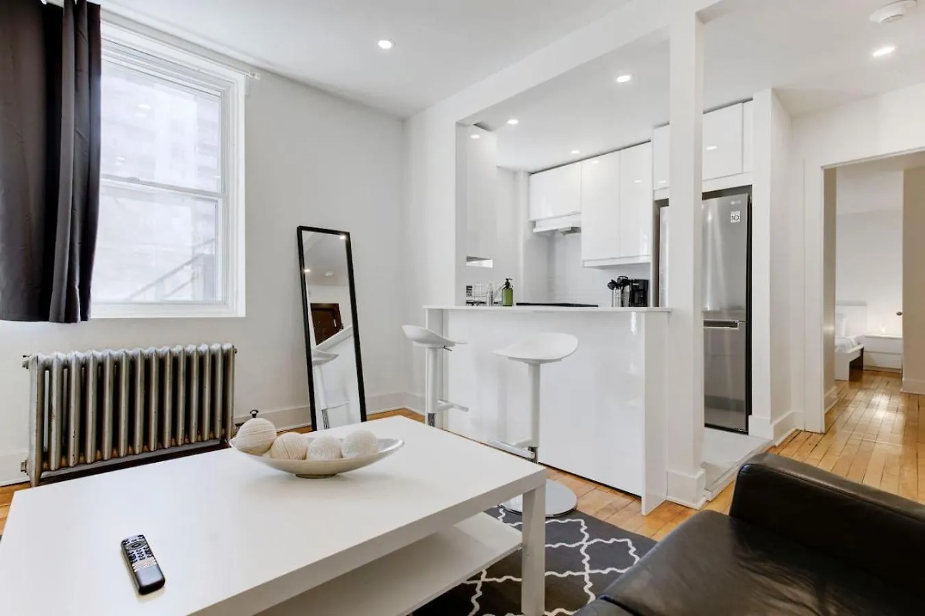 Downtown Hideaway Peaceful And Trendy Zd4 Apartment Montreal