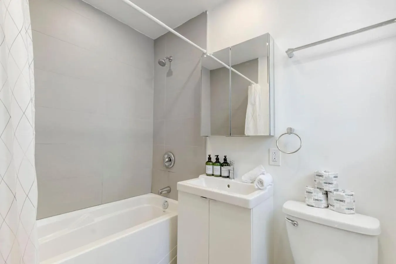 Downtown Hideaway Peaceful And Trendy Zd4 Apartment Montreal